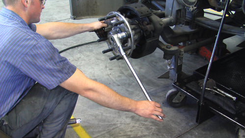 LIS-28950 TRUCK WHEEL STUD INSTALLER